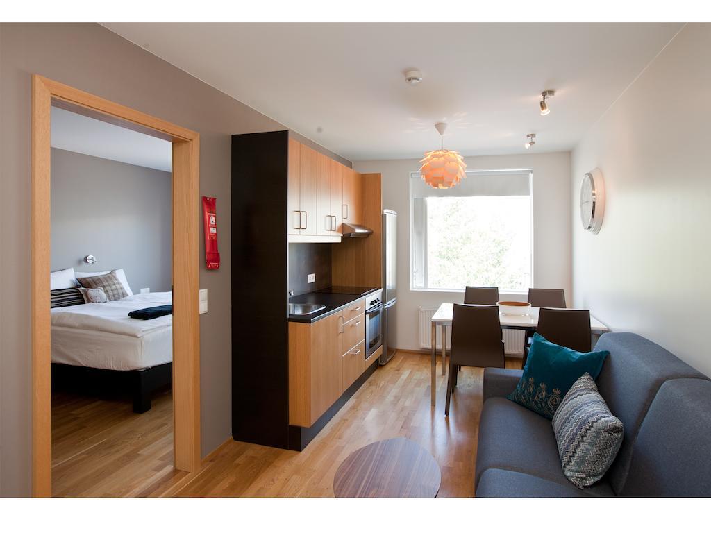 Torg Guest House Akureyri Room photo