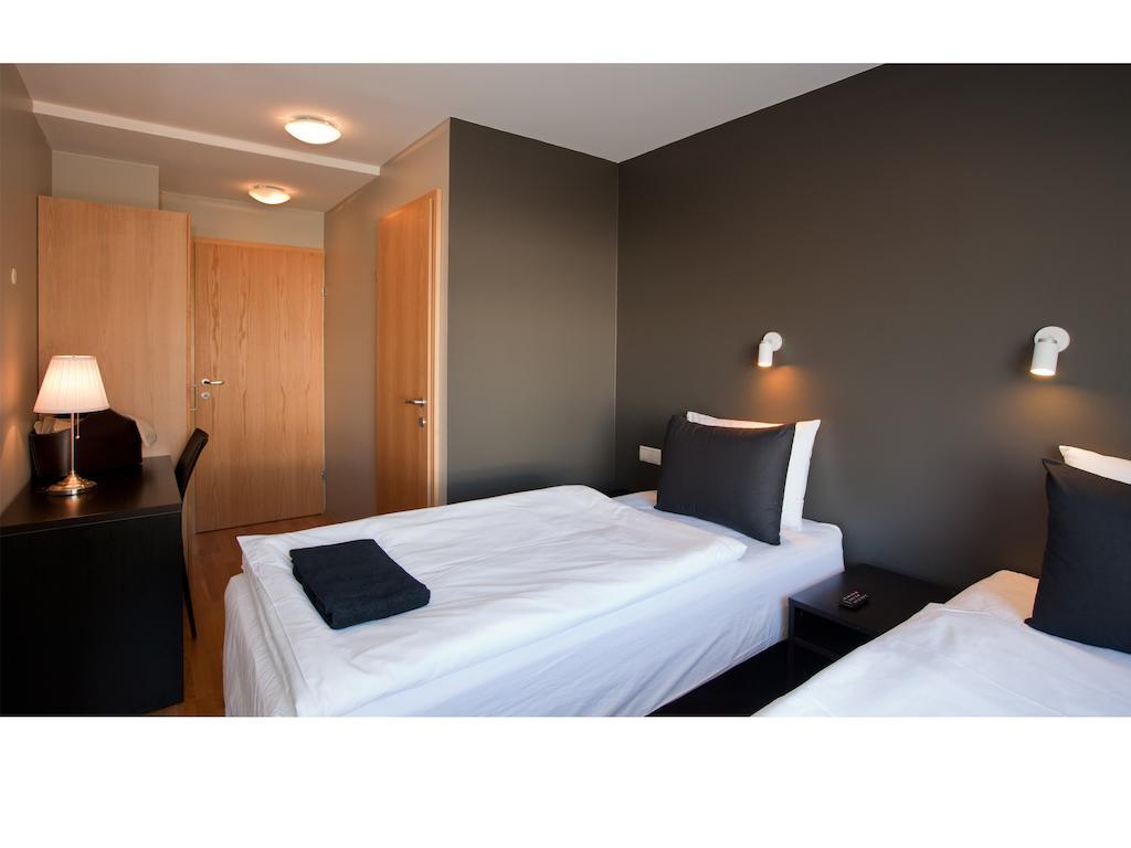 Torg Guest House Akureyri Room photo